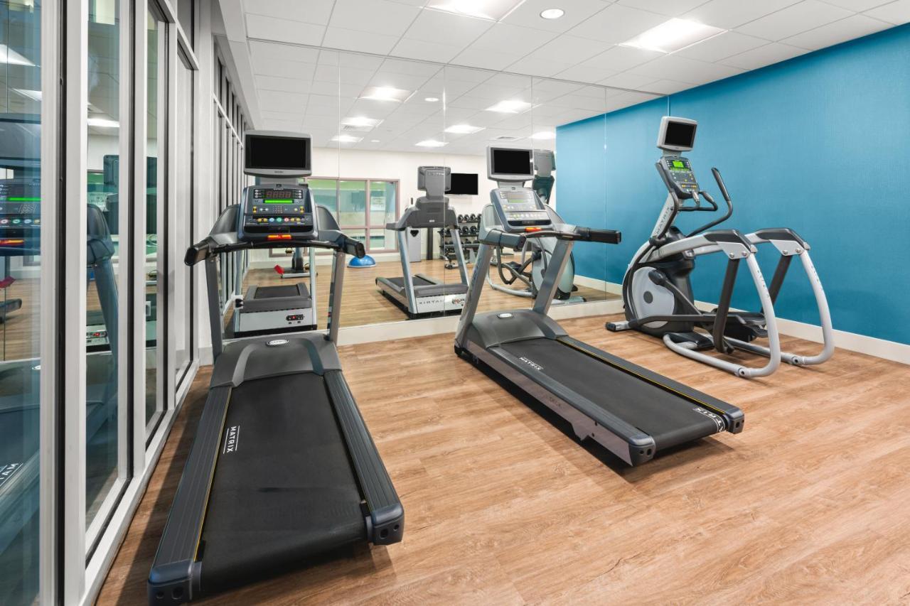 Holiday Inn Express & Suites - Suisun City By Ihg Eksteriør billede