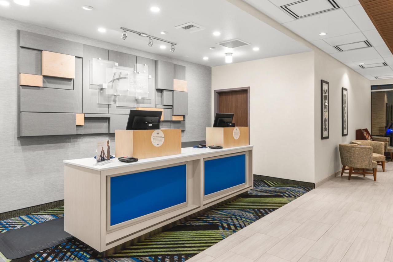 Holiday Inn Express & Suites - Suisun City By Ihg Eksteriør billede