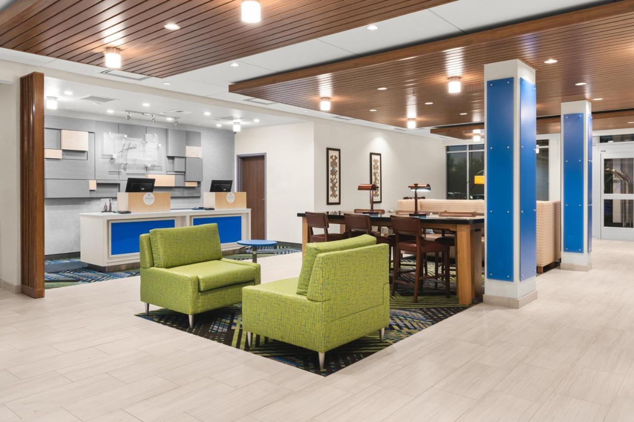 Holiday Inn Express & Suites - Suisun City By Ihg Eksteriør billede