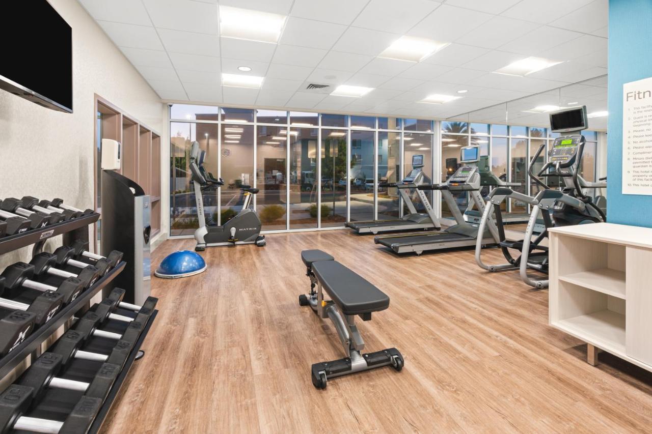Holiday Inn Express & Suites - Suisun City By Ihg Eksteriør billede